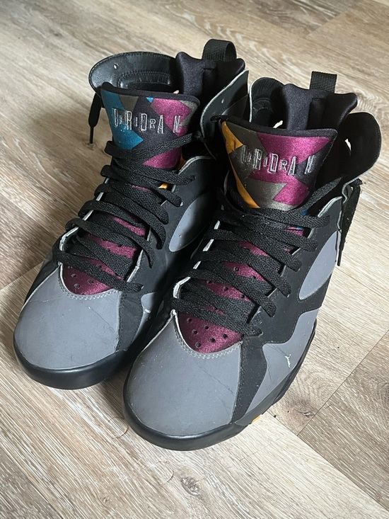 Jordan High-Top Sneakers in Gray with Black and Purple Accents Size 10